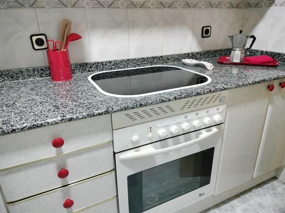 Apartamento Deluxe El Camino Alcalá de Henares Kültér fotó