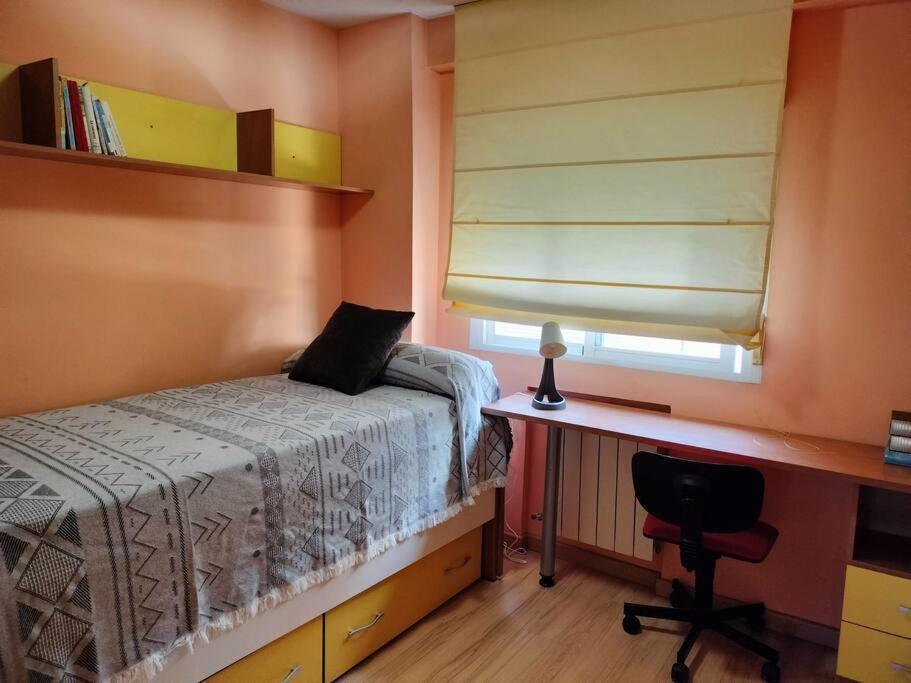 Apartamento Deluxe El Camino Alcalá de Henares Kültér fotó