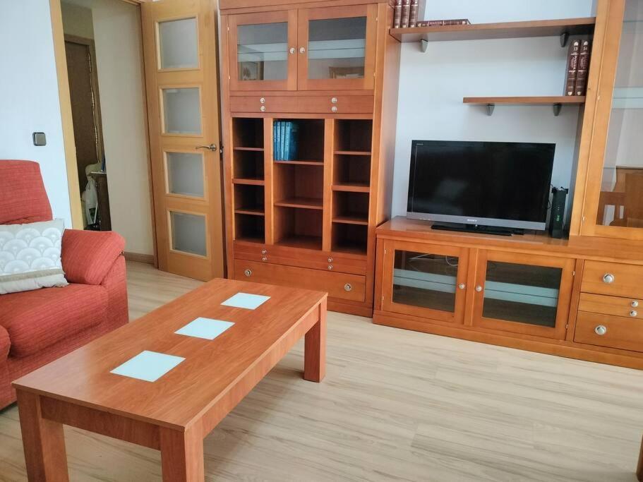 Apartamento Deluxe El Camino Alcalá de Henares Kültér fotó